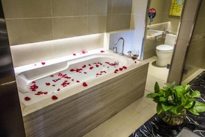 Bathroom - Greentree Inn Taizhou Golden Eagle Shopping Center Dongfeng Road Express Hotel (Taizhou)
