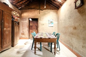 Unclassified image, 3 of 31, button - Kasmiyem Homestay by Zuzu (Kokap)