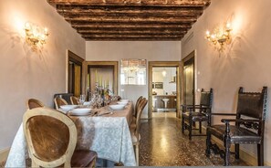 Dining - Palazzina Canal (Venice)