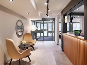 Lobby - Ibis Budget Wiesbaden Nordenstadt (Wiesbaden)