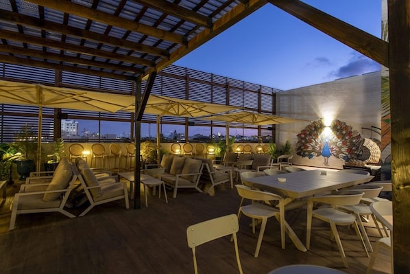 Outdoor dining - Numa Hotel Jaffa (Tel Aviv)