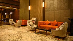 Lobby - Hotel Pahadi (Rourkela)
