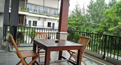 Bandengan Beach Hotel