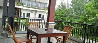 Bandengan Beach Hotel