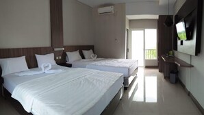Unclassified image, 5 of 19, button - Bandengan Beach Hotel (Jepara)