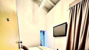 Unclassified image, 5 of 14, button - Dazio Exclusive Rooms (Rome)