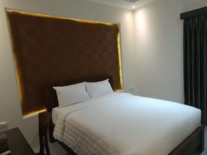 Ảnh chưa phân loại, 2 trong số 6 ảnh, nút