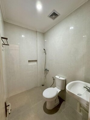 Ảnh chưa phân loại, 2 trong số 3 ảnh, nút