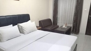 Unclassified image, 3 of 9, button - Hotel SM Cibitung (Cikarang)