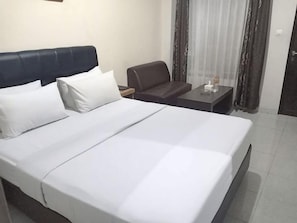 Room - Hotel SM Cibitung (Cikarang)