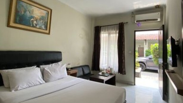 Unclassified image, 1 of 9, button - Hotel SM Cibitung (Cikarang)