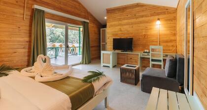 Stone Wood Jungle Resort - Dandeli