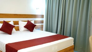 Deluxe Double Room - Hotel Hyden Park (Kochi)