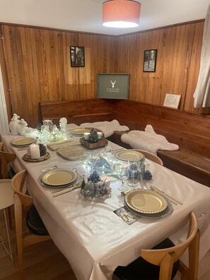 Dining - Vrbo Property (Montgenèvre)