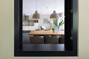 Unclassified image, 4 of 26, button - This spacious and luxurious apartment gives you a lot of comfort during your unforgettable stay on Terschelling. (Midsland)