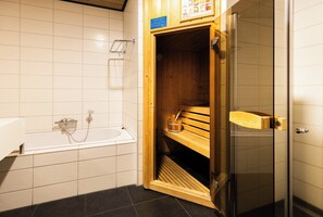 Unclassified image, 5 of 26, button - This spacious and luxurious apartment gives you a lot of comfort during your unforgettable stay on Terschelling. (Midsland)