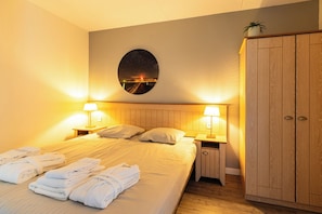 Unclassified image, 3 of 15, button - Enjoy a wonderful stay in this Wellness Apartment with private sauna with 6 people. (Midsland)