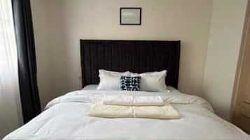Iron/ironing board, WiFi, bed sheets
