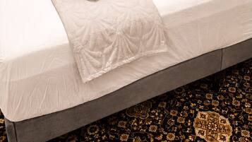 Deluxe Double Room, Balcony, Sea View | Iron/ironing board (on request), WiFi (free)