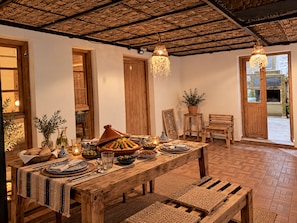 Outdoor dining - Palais Arga (Essaouira)