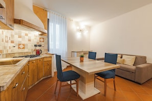 Unclassified image, 3 of 29, button - Vrbo Property (Trieste)