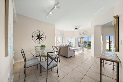 1507 Spacious 3/2 Resort Condo Near Disney