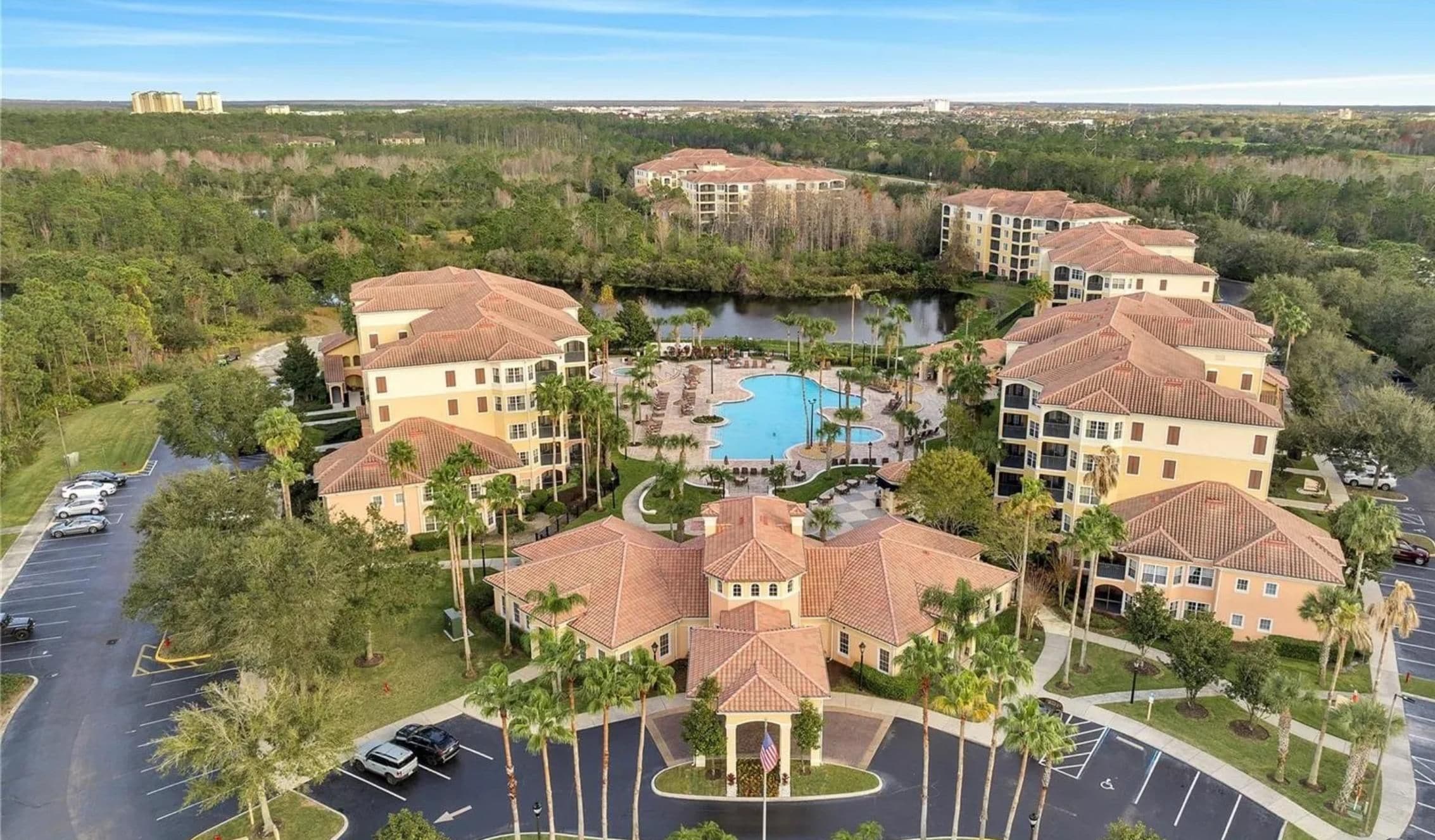 4207 Spacious 3/2 Resort Condo Near Disney