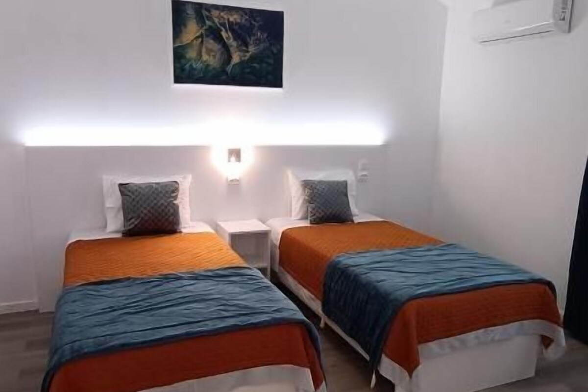 Family Suite, Patio, Courtyard View | Soundproofing, iron/ironing board, WiFi (free)