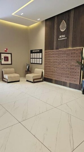 Lobby - Borj Andalous 2, Malabata, TGV Station / 5-minute walk to the beach, Wi-Fi (Tangier)