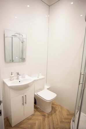 Unclassified image, 3 of 26, button - Free Private On-site Parking - Central - WiFi - 1 Bed Apartment, Sleeps 2 (Darlington)