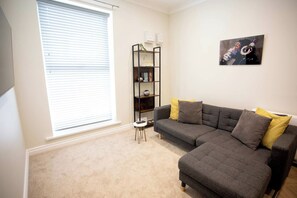 Unclassified image, 4 of 26, button - Free Private On-site Parking - Central - WiFi - 1 Bed Apartment, Sleeps 2 (Darlington)