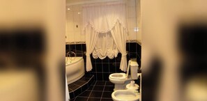 Apartment | Badezimmer