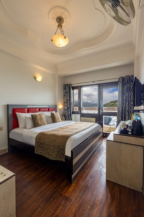 Basic Double Room, Mountain View - Shilton Royal (Mussoorie)