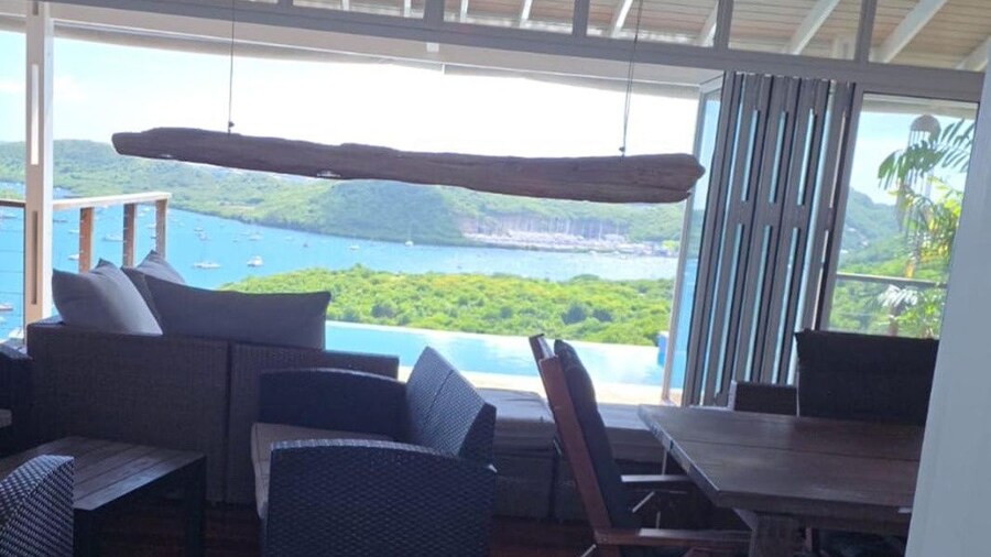 Luxury Grenada Villa Sea Views & Private Deck 3 Bedroom Apts