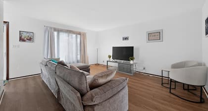 Appleton Game House With Ping Pong & Foosball 3 Bedroom Duplex