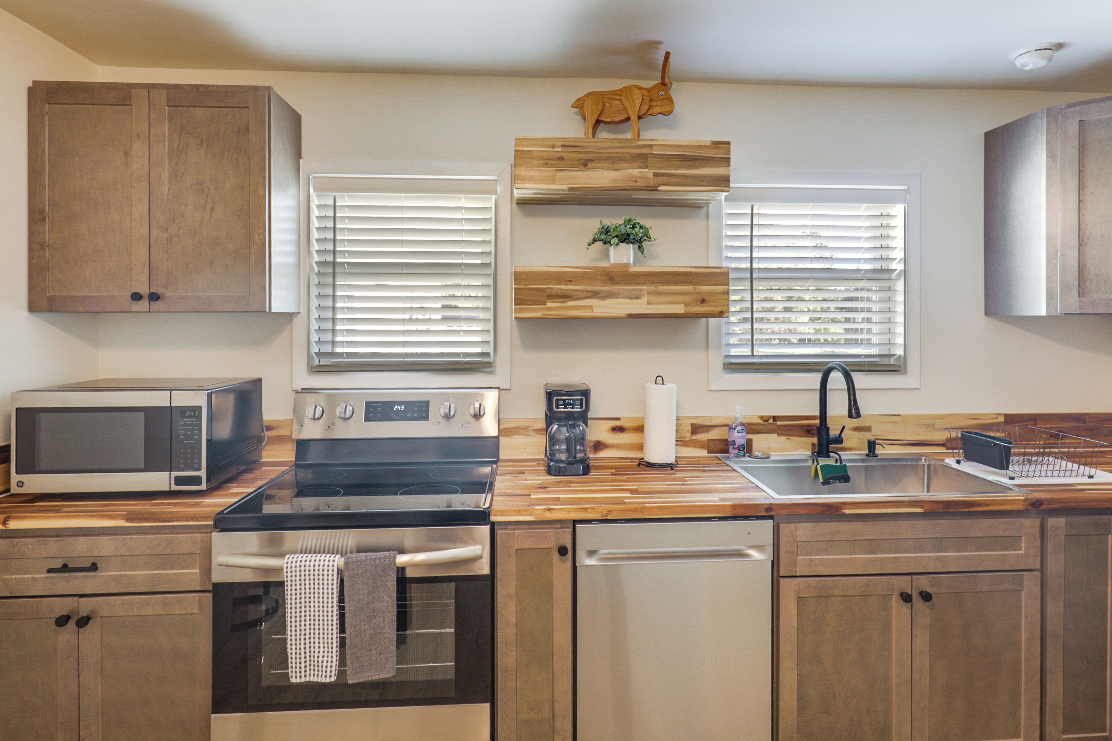 House (2 Bedrooms) | Interior