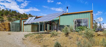Off-grid New Mexico Hideaway Off Hwy 60