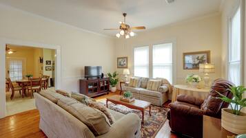 Casa (2 Bedrooms) | Interior