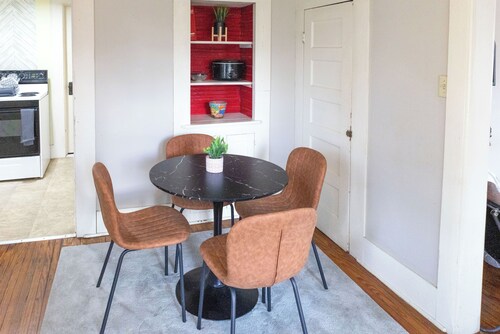 Walk to Main St! Quaint Philadelphia Home w/ Yard