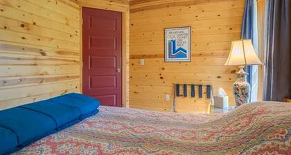 Big Brook Guest Apartment - Near Cedarlands & Camps - Pet Friendly