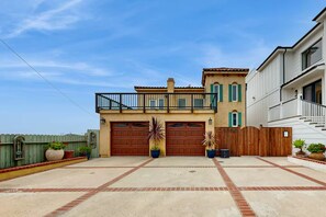 Exterior - 25% Off September On The Sand, Amazing Ocean Views (Ventura)