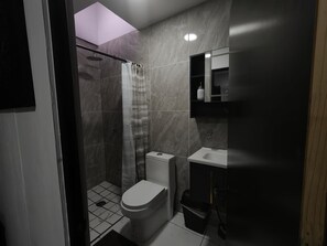 Familienzimmer | Badezimmer