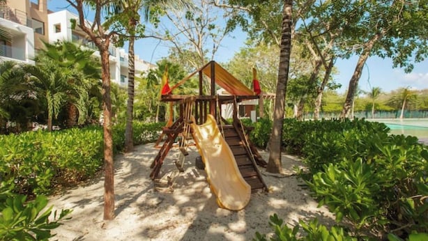Children’s area - Piscina privada & Club de Playa (Playa del Carmen, QROO)