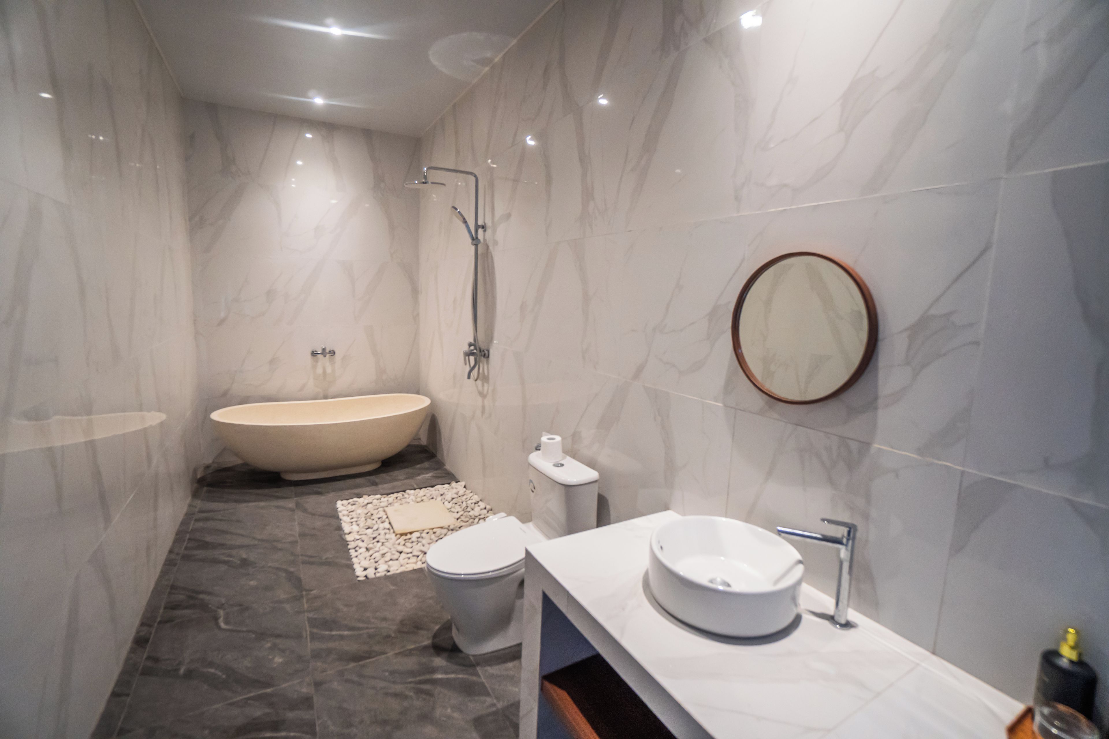 Superior Double Room, Balcony, Garden View | Bathroom | Separate tub and shower, hair dryer, towels, soap