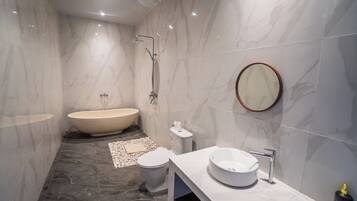 Superior Double Room, Balcony, Garden View | Bathroom | Separate tub and shower, hair dryer, towels, soap