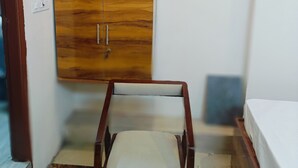 Unclassified image, 4 of 8, button - Royal In Guest House  (dehradun)