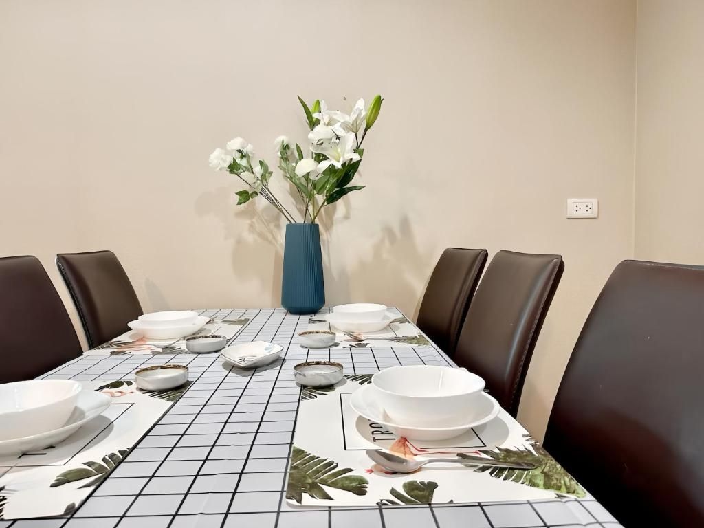 Apartemen, 3 kamar tidur, balkon, pemandangan kota | Tempat makan