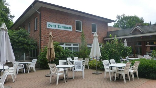 Unclassified image, 1 of 10, button - Hotel Tanneneck (Bad Bramstedt)
