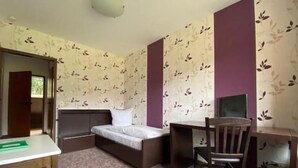 Unclassified image, 3 of 10, button - Hotel Tanneneck (Bad Bramstedt)