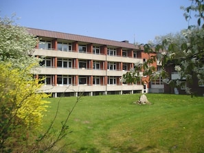 Unclassified image, 2 of 10, button - Hotel Tanneneck (Bad Bramstedt)
